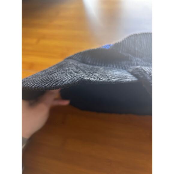 Vintage 90s Tigger Disney Winnie the Pooh Black Corduroy Ear Flap Baseball Cap - Picture 6 of 7